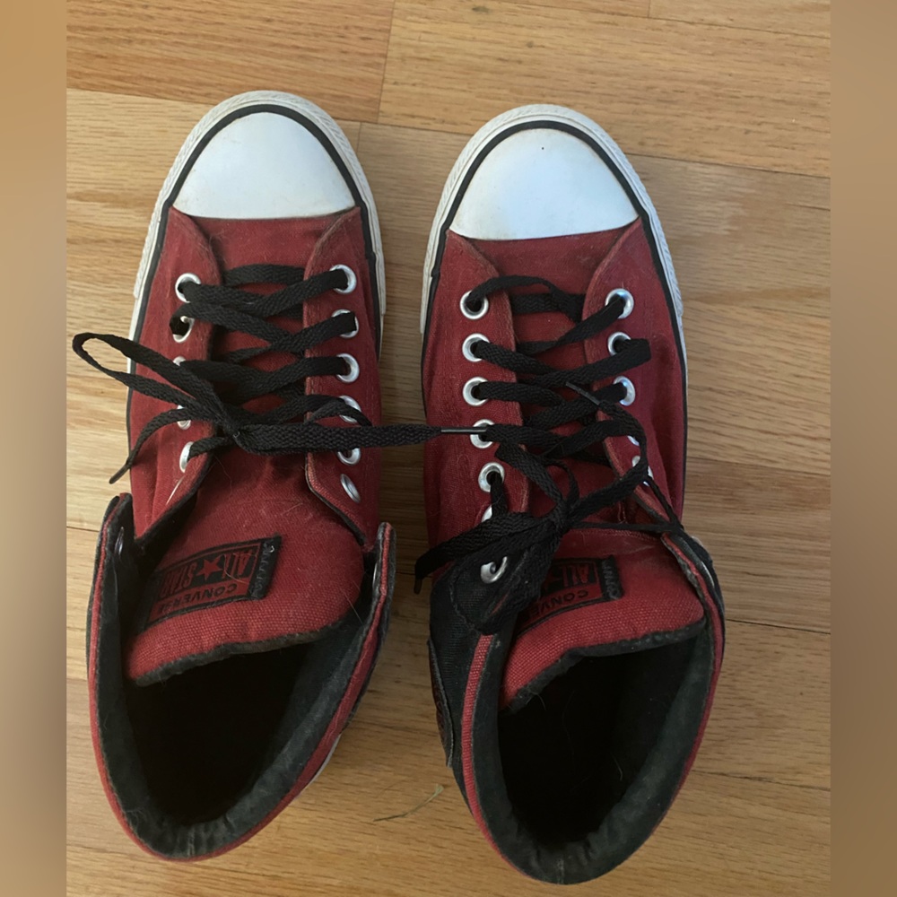 Converse boys high tops size 7